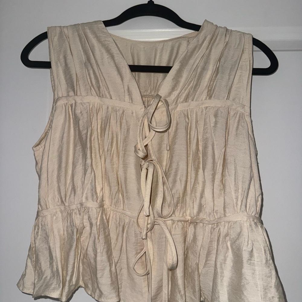 Elegant Cream Sleeveless Tie Top Size 6